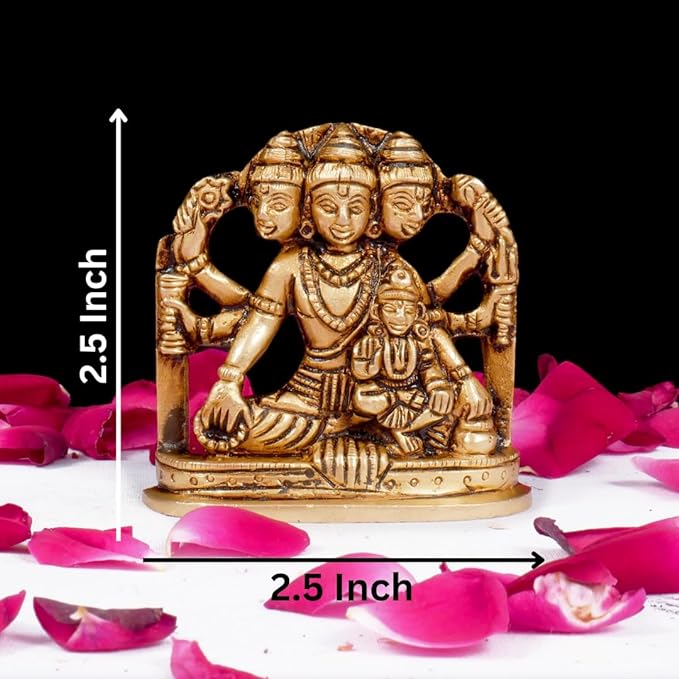 Brass Dattatreya with Laxmi Maa (Height: 2.5 inches) Craft Detail