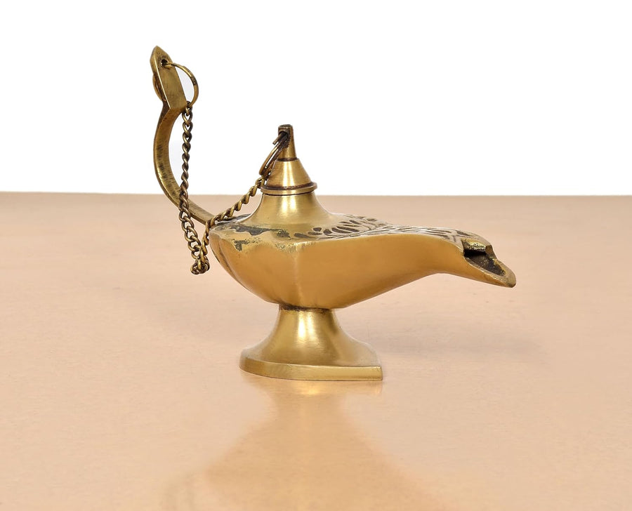 Brass Aladdin Magic Chiraag Genie Lamp Vintage Design (Height: 4 Inch) Craft Detail
