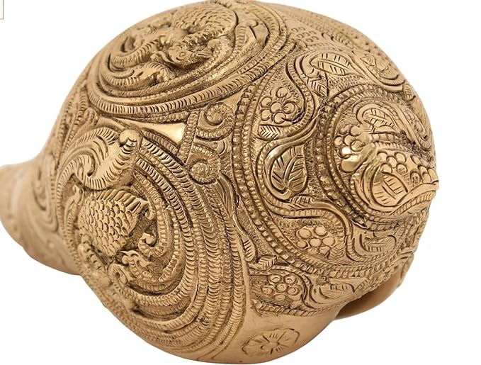Brass Shankh with engraved Vishnu Laxmi (Height: 3")