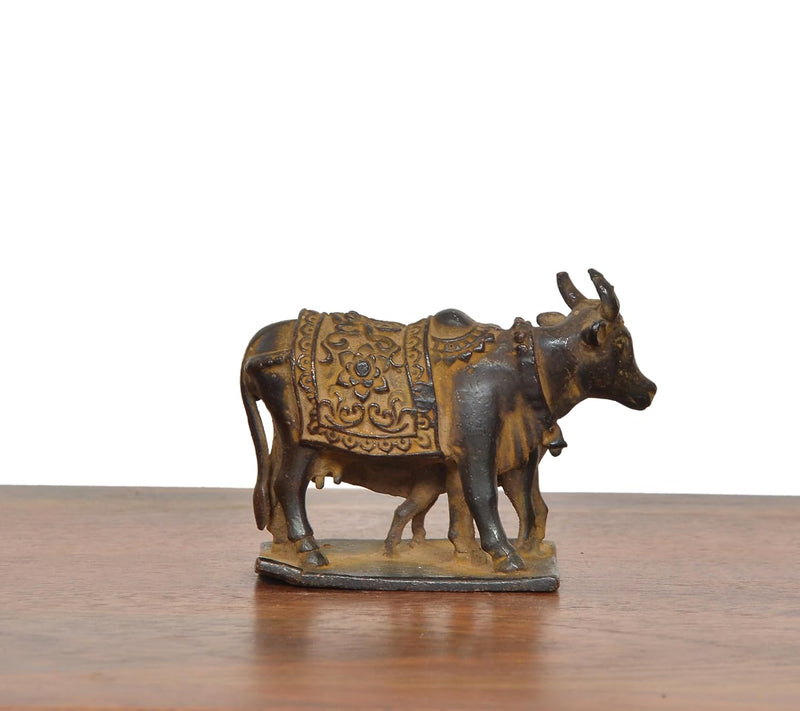 Copper Cow with Calf statue (Height 2 Inch)