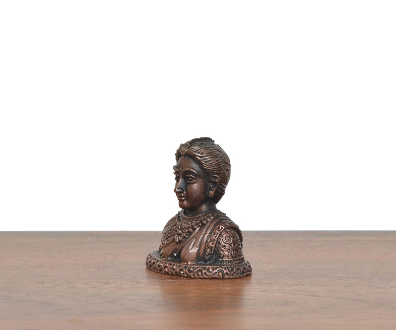 Copper Gowri Idol for Spiritual Decor (Height 1.5 Inch)