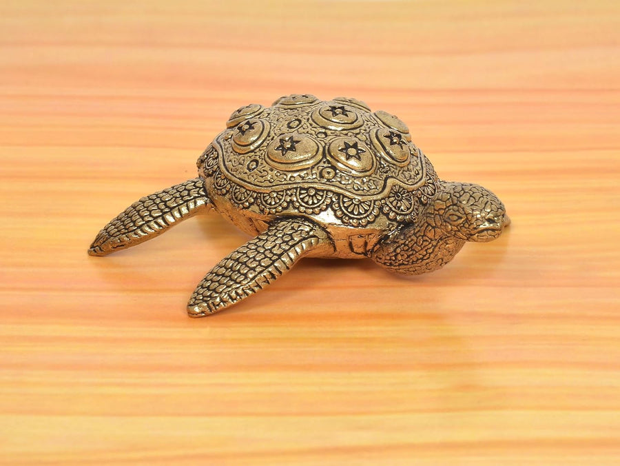 Superfine Brass Handcrafted Tortoise Figurine (Height: 1.5 Inch) Craft Detail