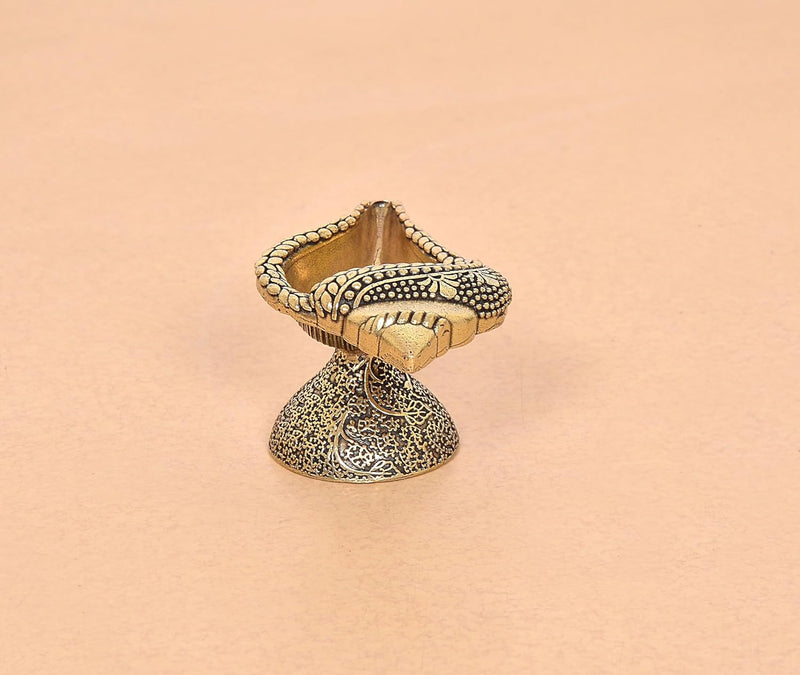 Bronze Conch Shankh Oil Diya Lamp (Height: 1.5 Inch)