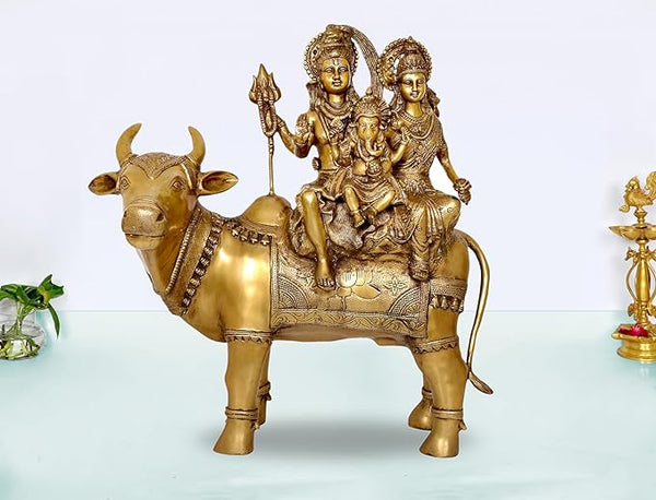 Brass Shiv Parivar Shiva Family Idol Family Sitting On Nandi Home Decor Height 26 Inch Mandir Setting