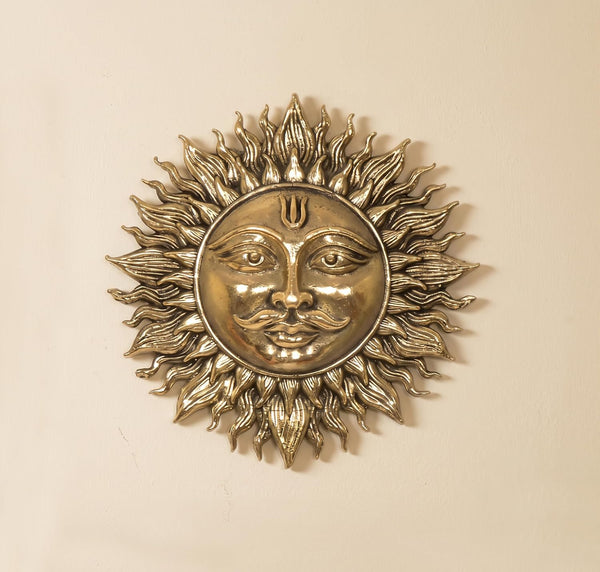 Brass Surya Dev Sun Face Wall Hanging – Traditional Hindu Sun God Wall Décor for Home, Office & Housewarming Gifts (Height: 3 Inches) Entryway Setting
