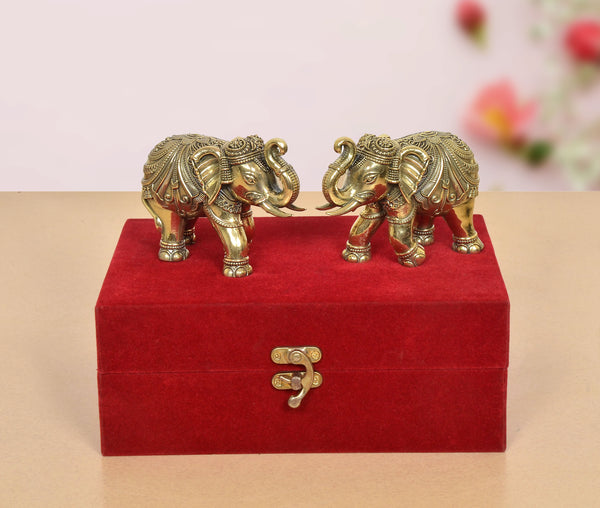 Superfine Brass Elephant Pair with Gift Red Velvet Box Study Setting