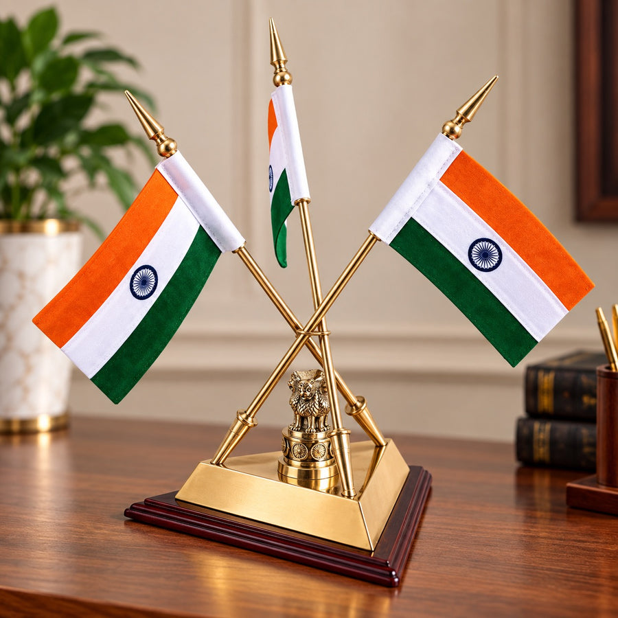 Brass Triple Flag Stand with National Flags (Height:15 Inches) Craft Detail