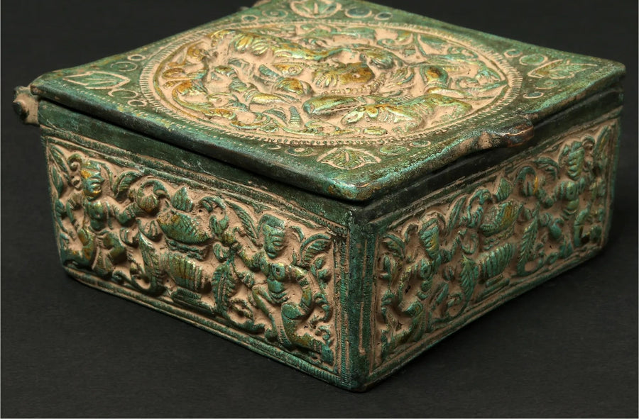 Brass Lord Ganesha Box Antique green 4 inches Craft Detail