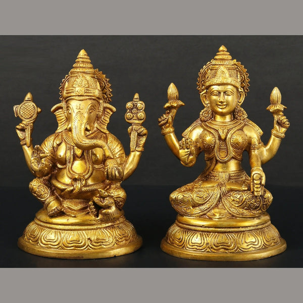 Brass pair of Lakshmi and Ganesha 8 inches Mandir Setting