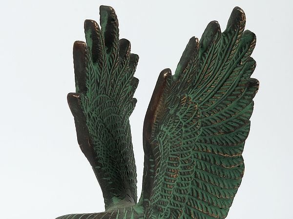 Brass Green Patna Eagle Sculpture (Height : 8 Inches) Craft Detail