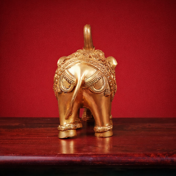 Brass Royal Elephants Beautiful Decor (Height: 9 Inches) Study Setting