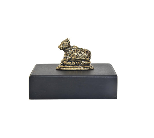 Superfine Brass Shiva Nandi Idol – Lord Shiva Seated with Nandi Bull for Home Décor, Mandir, Pooja & Car Dashboard (Height : 1 Inches)