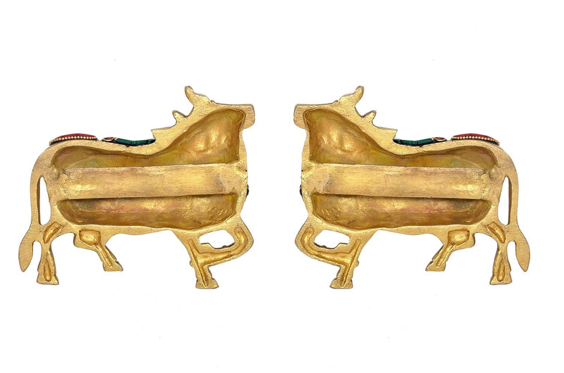 Brass Kamdhenu Cow Pair Wall Hanging Vastu Gau MATA Statues for Home Decor and Ofice Wall Decor Vastu Pooja Figurine (Height: 4 inch) multicolour