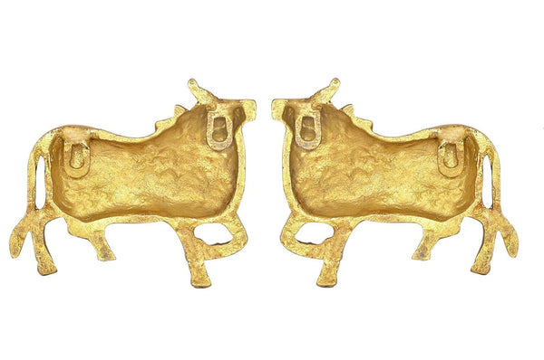 Brass Kamdhenu Cow Pair Wall Hanging – Vastu Gau Mata Statues for Home & Office Wall Decor | Pooja Figurine (Height :4 Inches) Study Setting
