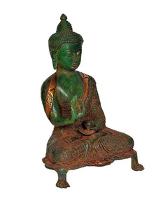 Grüne Messing-Buddha-Skulptur, sitzend, Hände vor der Brust, detaillierte Ornamente