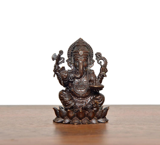 Bronze Lord Ganesha Idol (Height: 2 Inch)