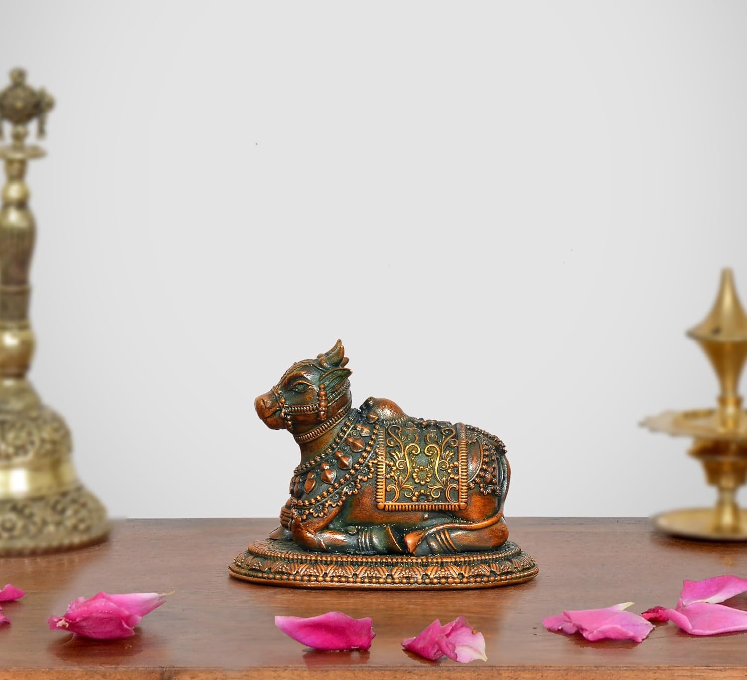 Bronze Shiva Seated Nandi Statue (Height: 2 Inch)