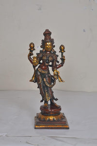 Stehendes Lakshmi-Messingidol, frontale Ansicht mit Krone, geschulterten Schmuckdetails, 18 Zoll