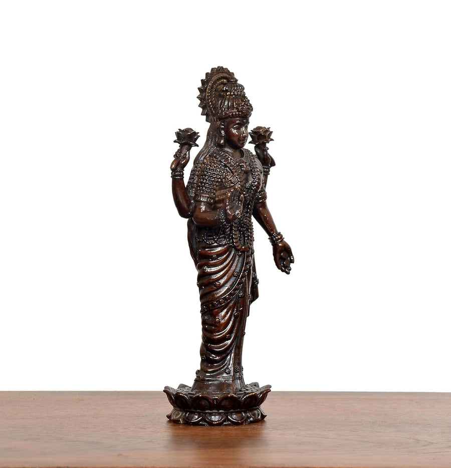 Superfine Brass Lakshmi Standing Idol (Height: 5 Inch) Craft Detail