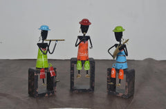 AONA Iron Musician set of 3: multicolour iron figurines on dark wooden block bases