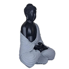 Harz-Buddha-Figur, sitzend, Blick nach rechts, dunkler Körper mit hellem Schultergewand