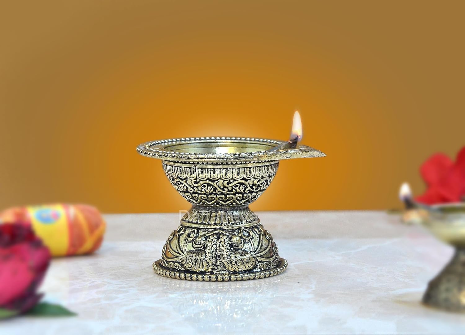 Bronze Aarti Diya Oil Lamp Decorative Puja Home Temple lamp Aarti, Diwali Gifts Home (Height: 1.5 inch)