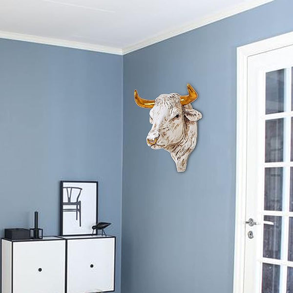 Polyresin Bull Head Wall Hanging (High : 7.5 inches) Entryway Setting