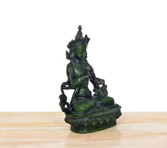 Tara Devi Statue aus Messing, grüne Patina, leicht gedrehte Handhaltung