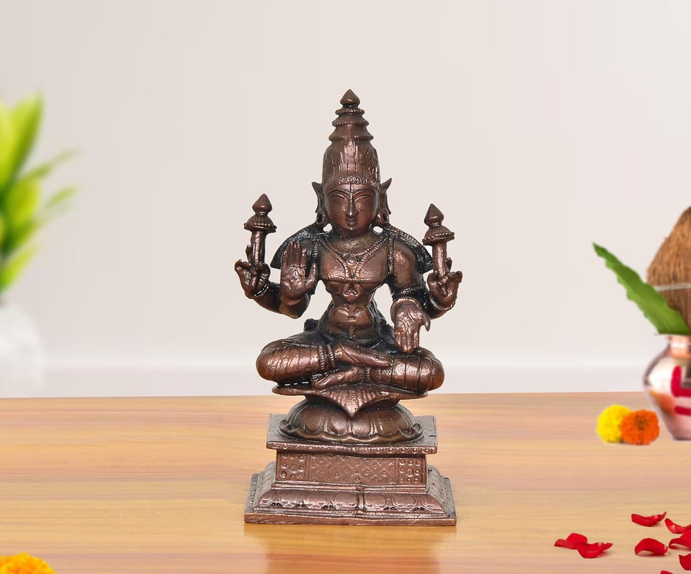 Copper Lakshmi Maa Murti (Height: 4 Inches)