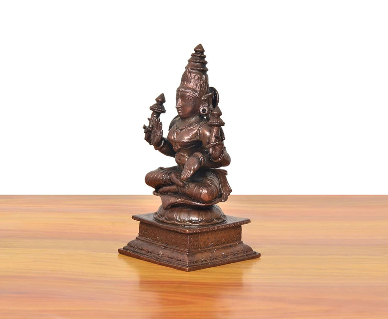 Copper Lakshmi Maa Murti (Height: 4 Inches)