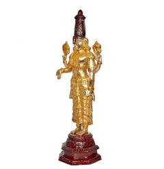 Messing-Idolstatue Bala Ji im 3/4-Ansicht, goldene Gewänder, roter Turban, Sockel