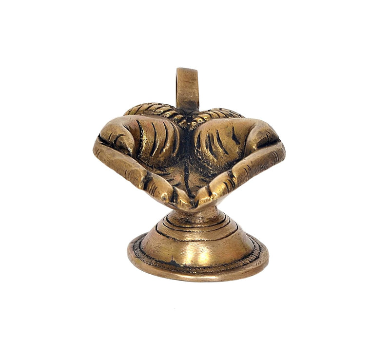 Brass Hand Shape Diya with Handle Oil Wick Lamp for Aarti Puja Oil Lamp Decorative Puja Home Temple lamp Diwali Gifts Home (Height: 2 inch)