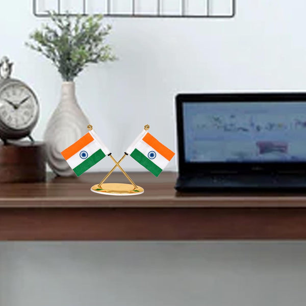 Metal Indian Flag for Car Dashboard (Height: 3.5 inch) Entryway Setting