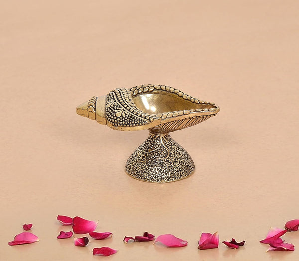 Superfine Brass Conch Shankh Oil Diya Lamp (Height: 1.5 Inch)
