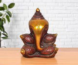 Ganapati-Muschelform-Skulptur aus Messing, sitzend, mit goldenen Om-Reliefs