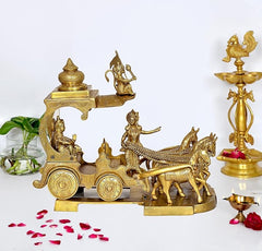 Brass Arujana Rath statue on chariot with horses and figures, 14-inch height.