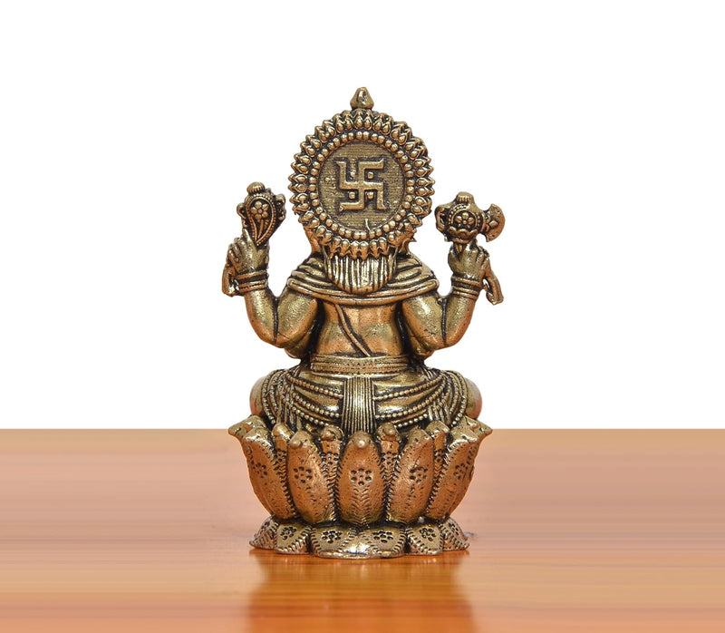 Superfine Lord Ganesha Idol (Height: 2.5 Inch)