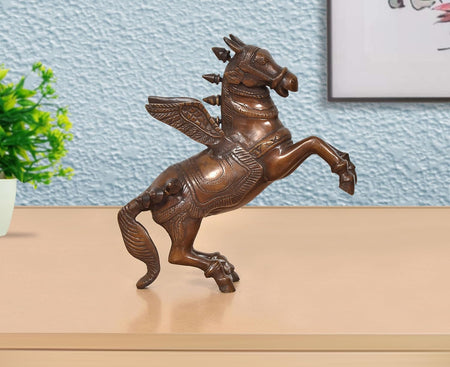 Brass Flying Horse with Wings – Majestic Decorative Showpiece (Height: 9 Inch)