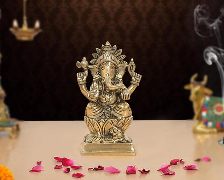 Brass Handcrafted Ganpati Bappa Murti (Height: 5 Inch)