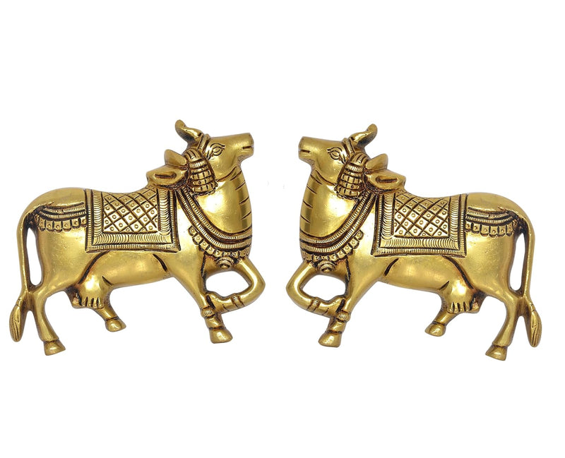 Brass Kamdhenu Cow Pair Wall Hanging Vastu Gau MATA Statues for Home Decor and Ofice Wall Decor Vastu Pooja Figurine (Height: 4 inch) (Gold)