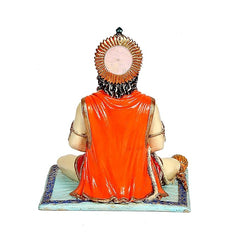 Rückansicht der Hanuman-Statue aus Harz: orange Gewand, detaillierter Schopf, blauer Sockel