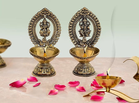 Superfine Brass Lakshmi Ganesha Idol Laxmi Ganesh Diya Oil Lamp for Diwali Pooja Gift Decoration Showpiece (Height 4.5 Inch)