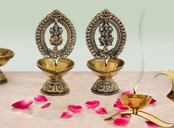 Lakshmi Ganesha Idol Laxmi Ganesh Diya Oil Lamp for Diwali Pooja Gift Decoration Showpiece (Height 4.5 Inch)