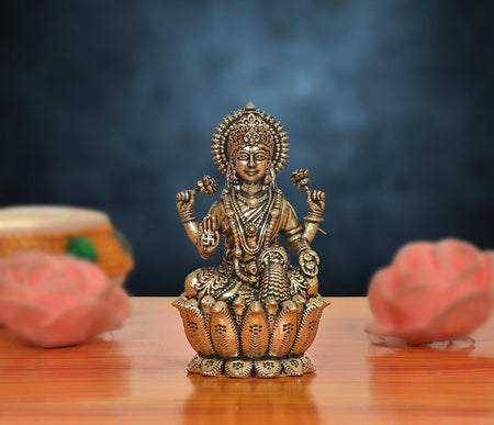 Superfine Brass Goddess Lakshmi Idol (Height: 2.5 Inch)