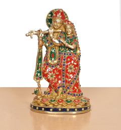 Radha-Krishna Idol aus Messing mit rotem und grünem Gewand, verzierte Detailbereiche
