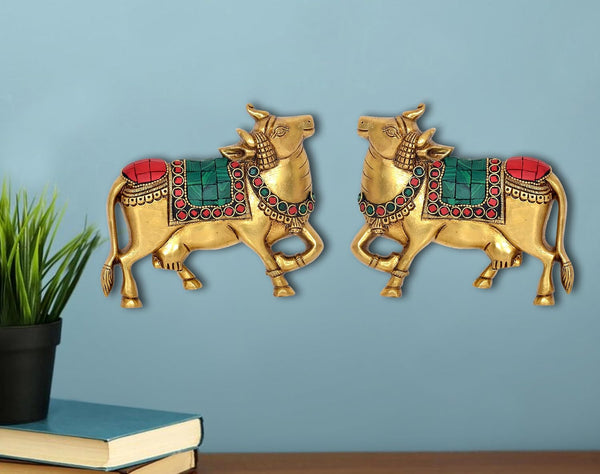 Brass Kamdhenu Cow Pair Wall Hanging Vastu Gau MATA Statues for Home Decor and Ofice Wall Decor Vastu Pooja Figurine (Height: 4 inch) multicolour