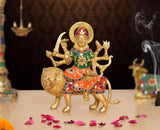 Durga Maa Löwen-Idol, Messing, mehrfarbig bemalt, vier Arme