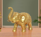 Goldene Messing-Elefantenfigur mit ornamentiertem Sattel und Glocken, Seitenansicht