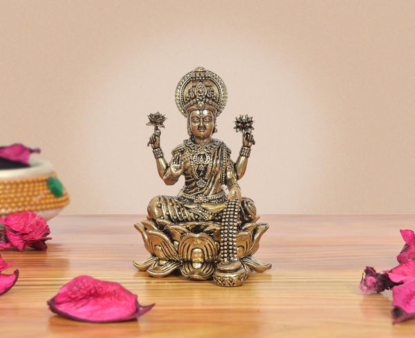 Superfine Brass Goddess Lakshmi on Lotus Murti (Height 3 Inch) Mandir Setting