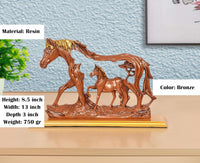 Bronzefarbene Resin-Pferdefigur mit Fohlen, golden gerahmter Sockel